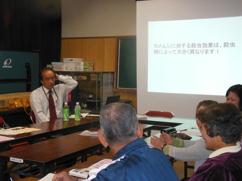 郡山市立湖南公民館でハチの生態・対処法を講演